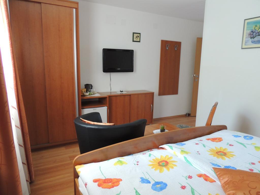 Apartments And Rooms Tavcar เบลด ห้อง รูปภาพ