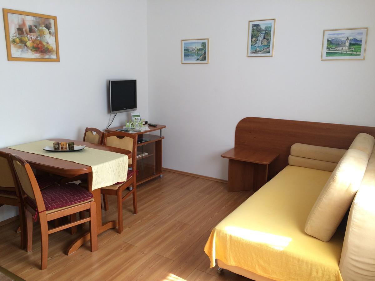 Apartments And Rooms Tavcar เบลด ภายนอก รูปภาพ