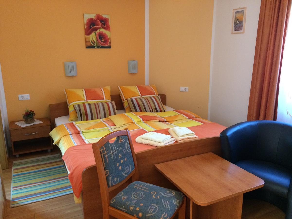 Apartments And Rooms Tavcar เบลด ภายนอก รูปภาพ